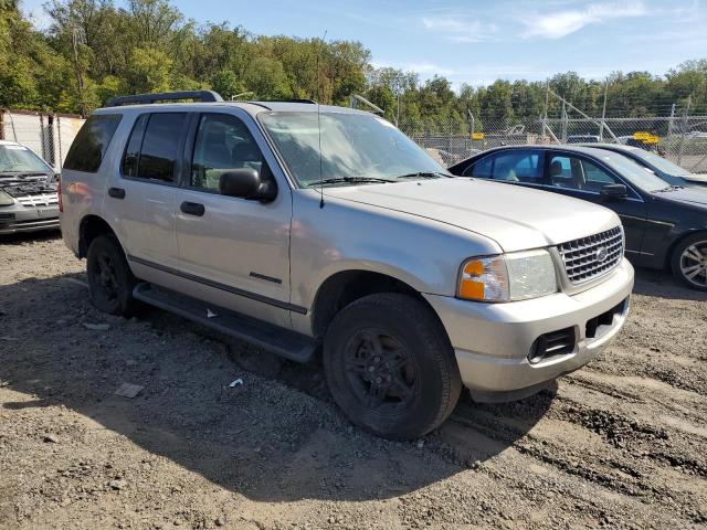 1FMZU73E65UC01361 - 2005 FORD EXPLORER XLT SILVER photo 4