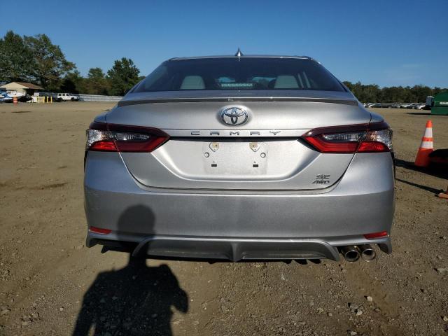 4T1G11BK2RU113501 - 2024 TOYOTA CAMRY SE NIGHT SHADE SILVER photo 6