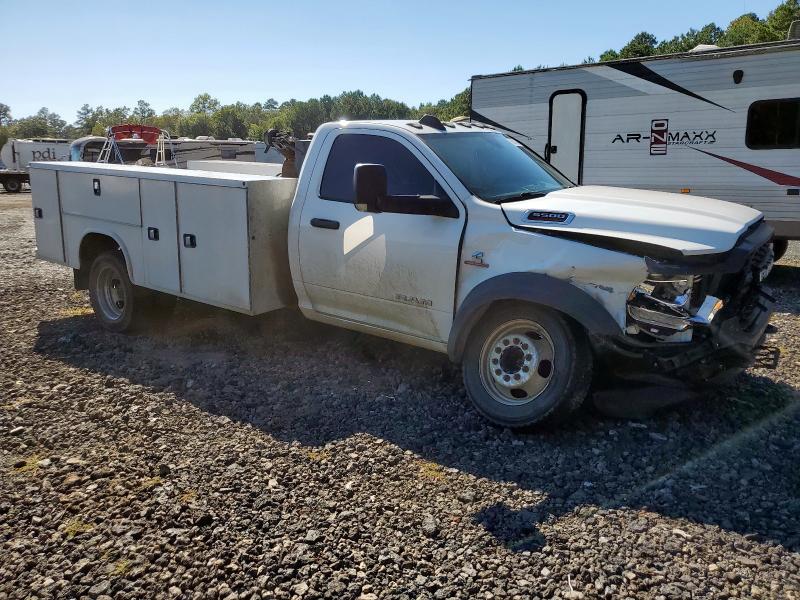 3C7WRNBL7NG255688 - 2022 RAM 5500 白色 照片 4