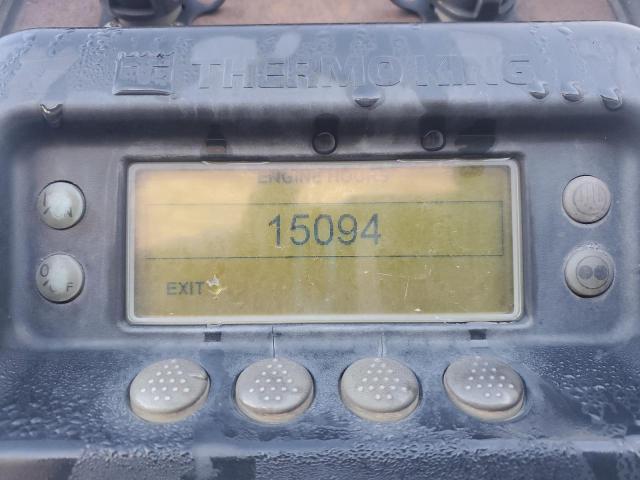 1UYVS2488AU843614 - 2010 UTILITY VS2RA WHITE photo 8