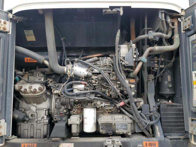 1UYVS2531BU063409 - 2011 UTILITY VS2RA Սպիտակ լուսանկար 7