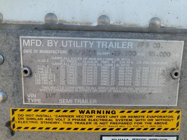 1UYVS2538BU063407 - 2011 UTILITY VS2RA Weiß Foto 10