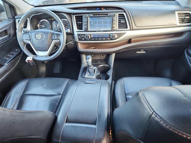 5TDJKRFHXES036931 - 2014 TOYOTA HIGHLANDER XLE 灰色 照片 8