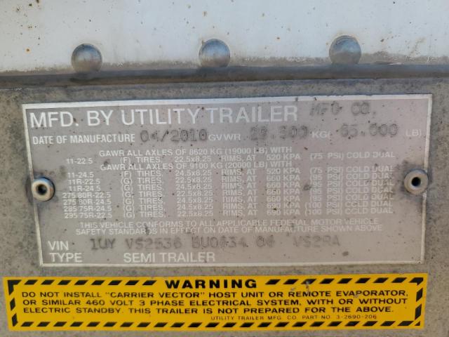 1UYVS2536BU063406 - 2011 UTILITY VS2RA თეთრი ფოტო 10