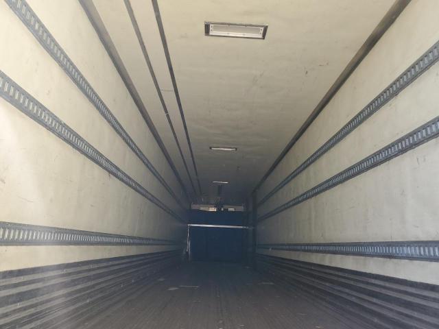 1UYVS2536BU063406 - 2011 UTILITY VS2RA თეთრი ფოტო 6