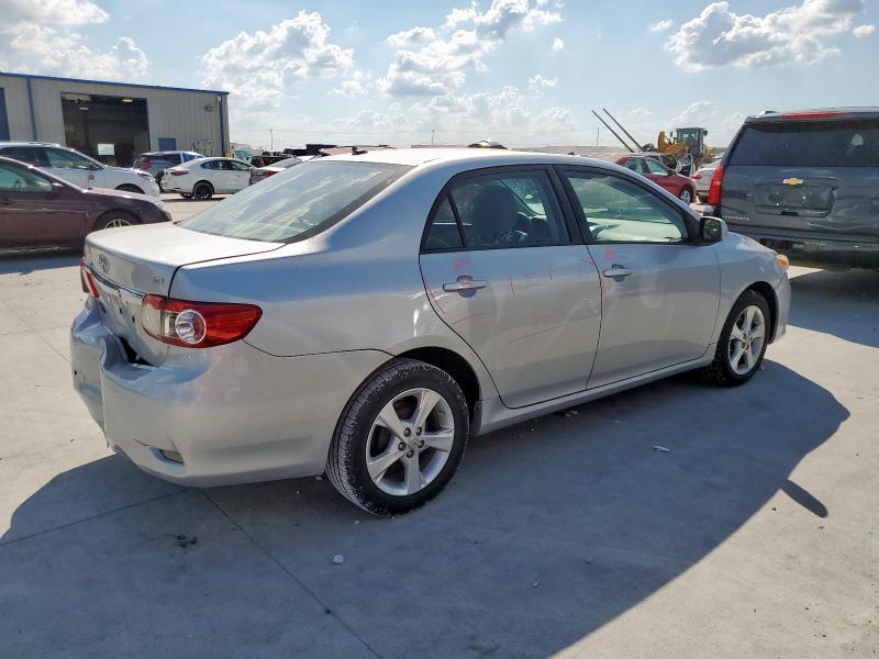 5YFBU4EE6CP012785 - 2012 TOYOTA COROLLA BASE ვერცხლისფერი ფოტო 3