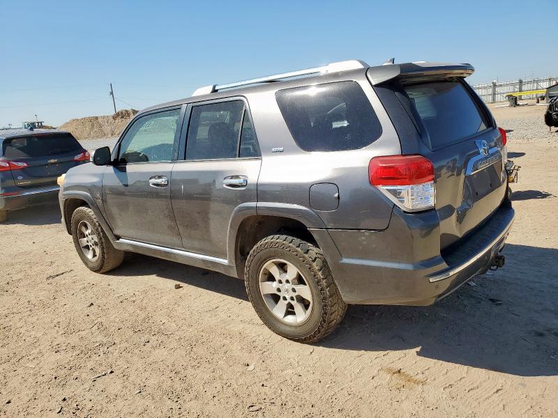 JTEBU5JR0B5051507 - 2011 TOYOTA 4RUNNER SR5 CHARCOAL photo 2