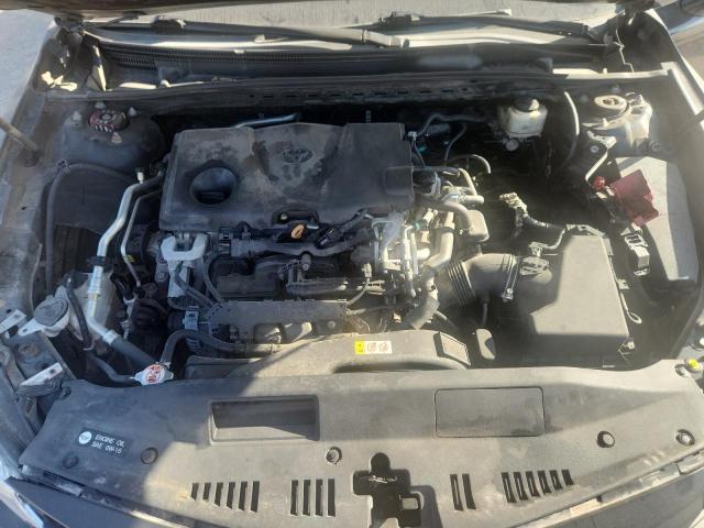 4T1B11HK1JU556521 - 2018 TOYOTA CAMRY L BLUE photo 11