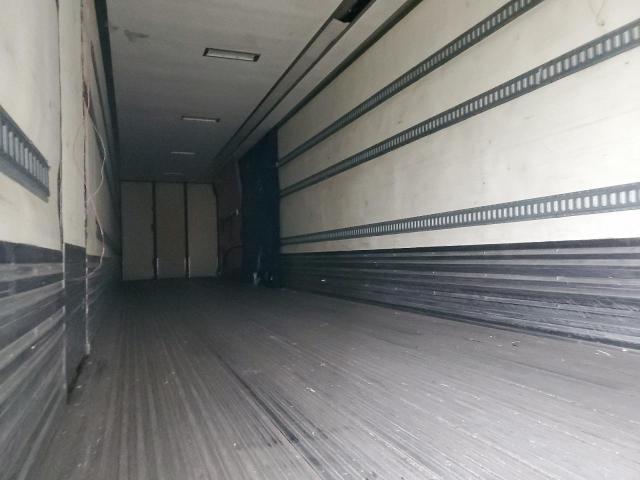 1UYVS2533AU834063 - 2010 UTILITY VS2RA أبيض صورة 5