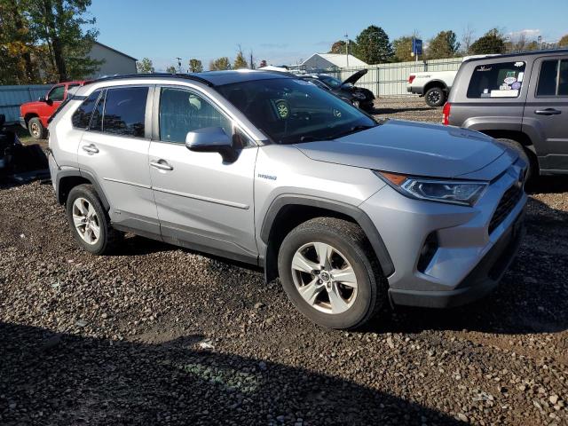 JTMRWRFV9KD028341 - 2019 TOYOTA RAV4 XLE 银色 照片 4