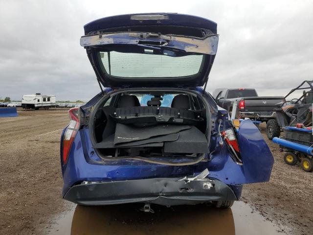 JTDKARFU1J3059708 - 2018 TOYOTA PRIUS BLUE photo 6