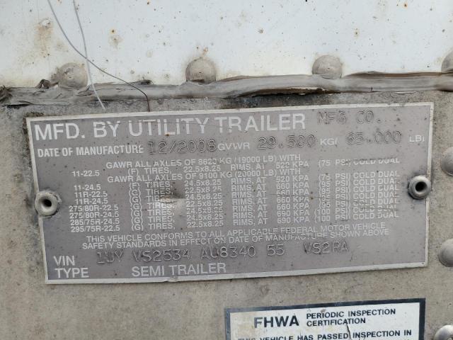 1UYVS2534AU834055 - 2010 UTILITY VS2RA 白色 照片 10