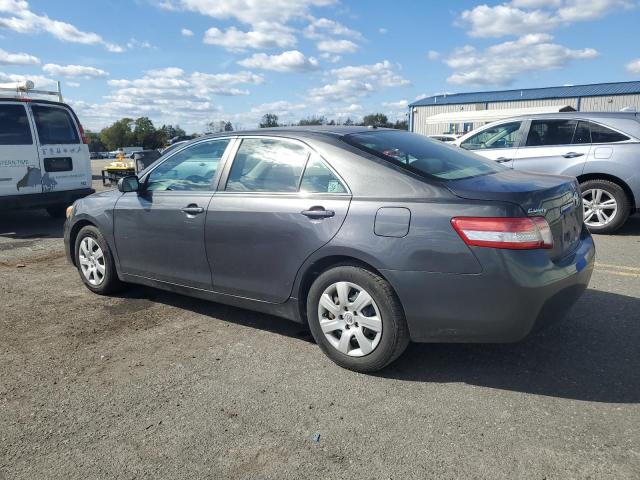 4T1BF3EKXBU739354 - 2011 TOYOTA CAMRY BASE GRAY photo 2
