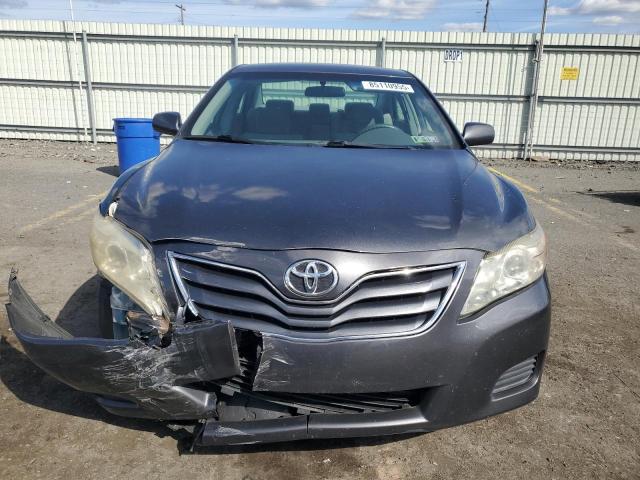 4T1BF3EKXBU739354 - 2011 TOYOTA CAMRY BASE GRAY photo 5