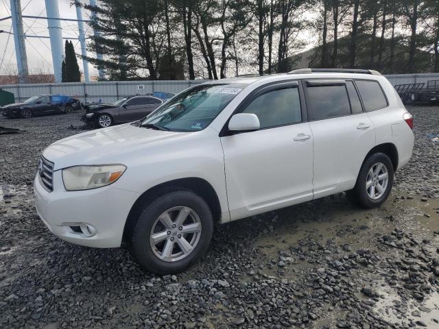 2010 TOYOTA HIGHLANDER SE, 