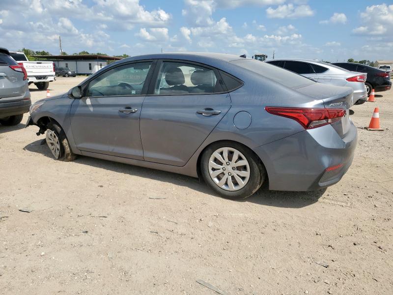 3KPC24A35JE007364 - 2018 HYUNDAI ACCENT SE Gris foto 2