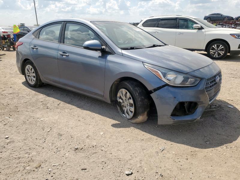 3KPC24A35JE007364 - 2018 HYUNDAI ACCENT SE Gris foto 4