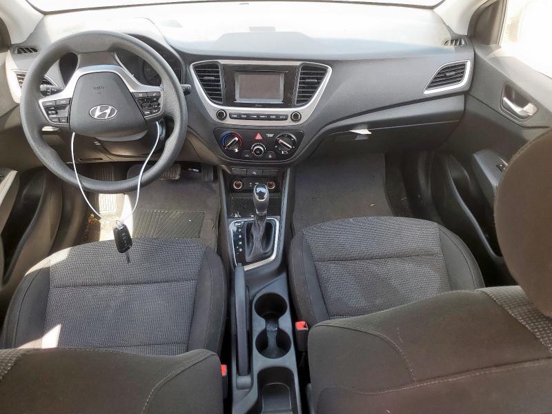 3KPC24A35JE007364 - 2018 HYUNDAI ACCENT SE Gris foto 8