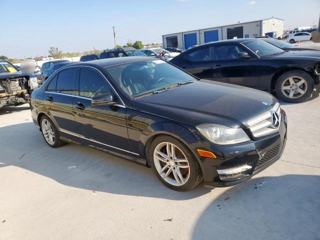 WDDGF8AB5DR287855 - 2013 MERCEDES-BENZ C 300 4MATIC BLACK photo 4