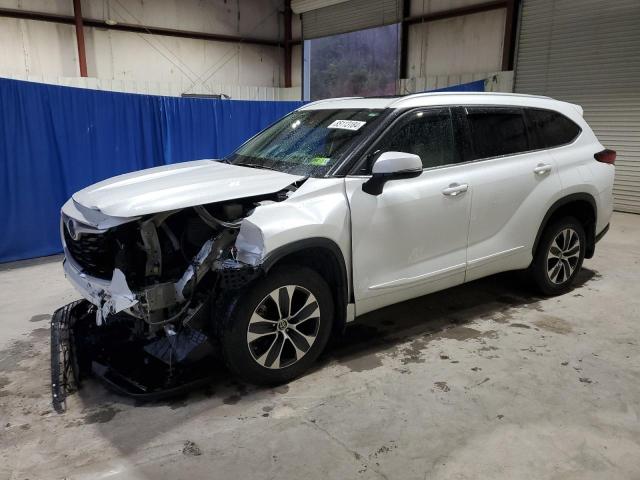 5TDGZRBH5NS564856 - 2022 TOYOTA HIGHLANDER XLE 白色 照片 1