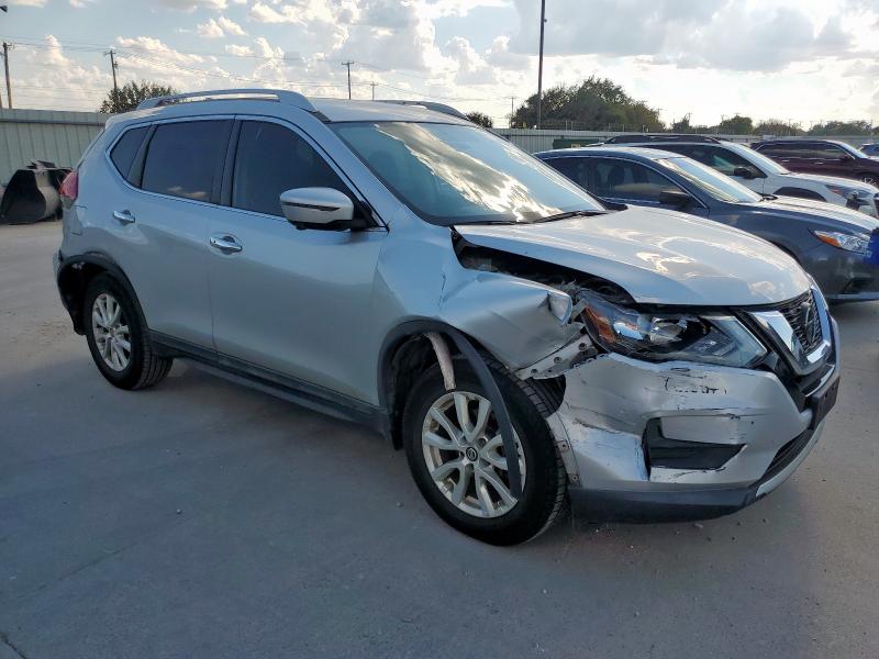 5N1AT2MT7JC767464 - 2018 NISSAN ROGUE S SILVER photo 4