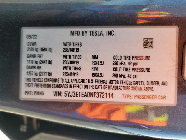 5YJ3E1EA0NF372114 - 2022 TESLA MODEL 3 Gümüş foto 12