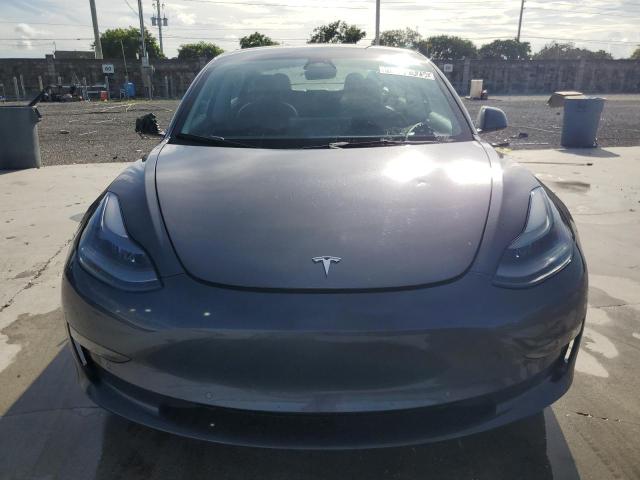 5YJ3E1EA0NF372114 - 2022 TESLA MODEL 3 Gümüş foto 5