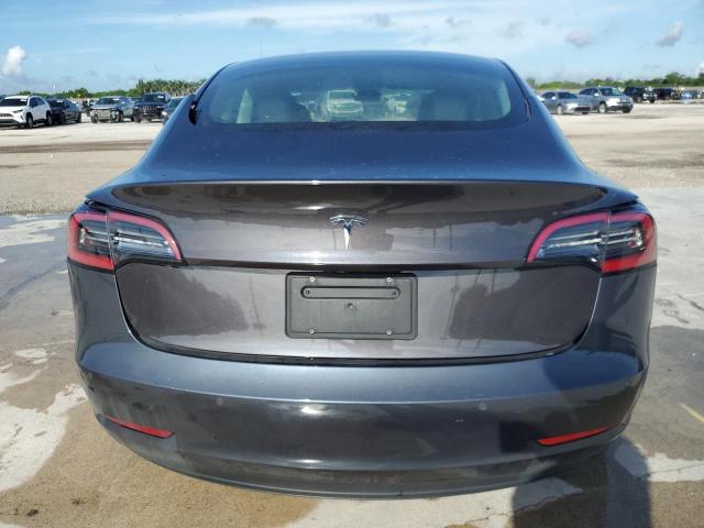 5YJ3E1EA0NF372114 - 2022 TESLA MODEL 3 Gümüş foto 6