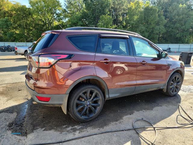 1FMCU9GD0JUA59179 - 2018 FORD ESCAPE SE BROWN photo 3