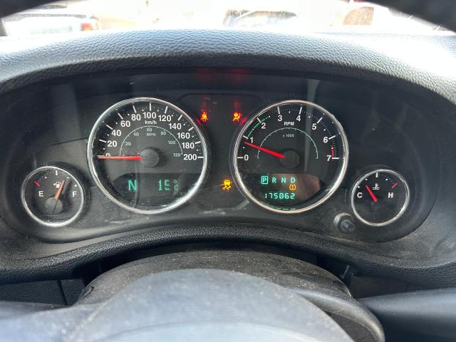 1C4BJWEG7CL244634 - 2012 JEEP WRANGLER U SAHARA BLACK photo 8