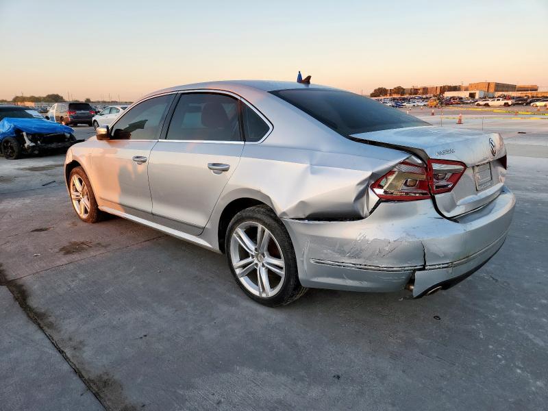 1VWCN7A37DC032302 - 2013 VOLKSWAGEN PASSAT SEL SILVER photo 2