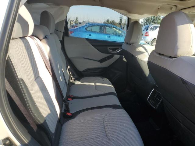 JF2SKAGC8KH454270 - 2019 SUBARU FORESTER PREMIUM Weiß Foto 10