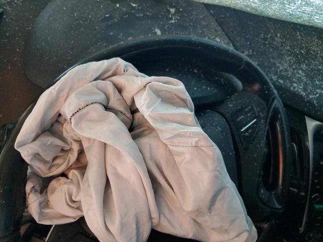 5NPEC4AC5EH876828 - 2014 HYUNDAI SONATA SE WHITE photo 9