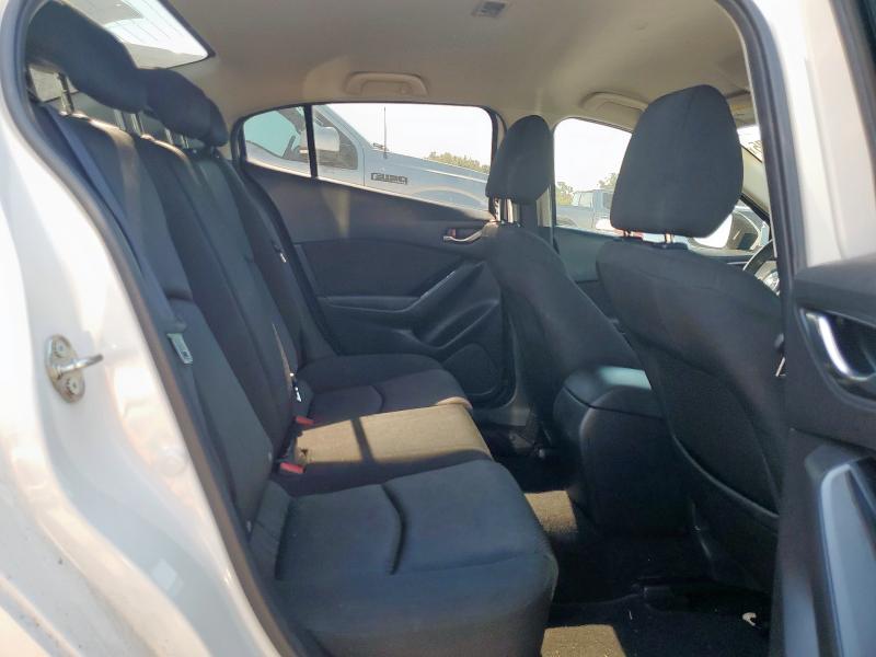 3MZBN1U74JM179582 - 2018 MAZDA 3 SPORT 白色 照片 10