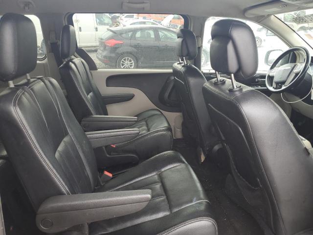 2C4RC1BG3FR654729 - 2015 CHRYSLER TOWN & COU TOURING RED photo 11