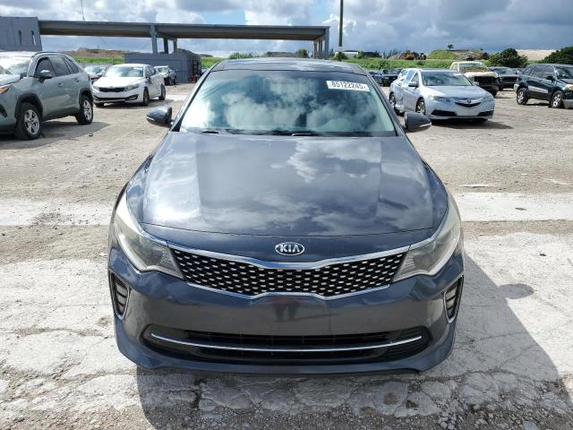 5XXGT4L30JG252169 - 2018 KIA OPTIMA LX 灰色 照片 5
