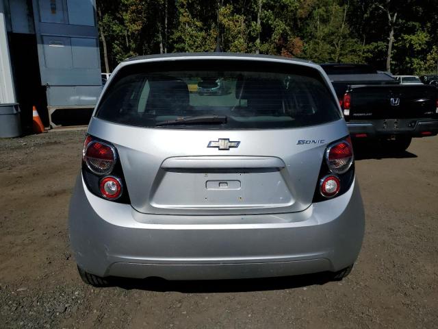 1G1JA6SG0D4245581 - 2013 CHEVROLET SONIC LS SILVER photo 6