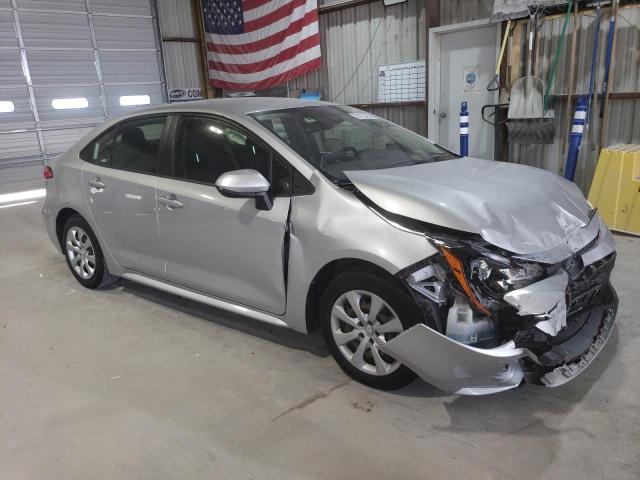 JTDEPRAE3LJ096687 - 2020 TOYOTA COROLLA LE Gümüş foto 4