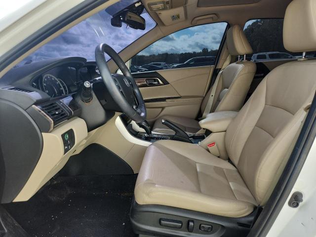 1HGCR3F96GA004778 - 2016 HONDA ACCORD TOURING WHITE photo 7