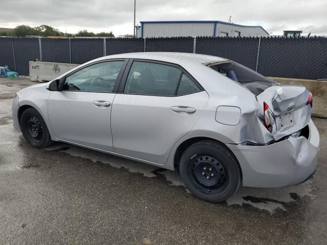 2T1BURHE9JC121988 - 2018 TOYOTA COROLLA L SILVER photo 2