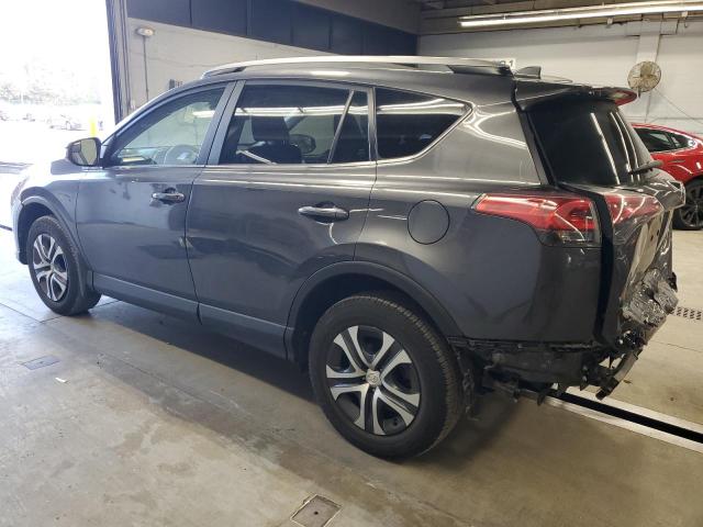 JTMBFREV4HJ143281 - 2017 TOYOTA RAV4 LE ნაცრისფერი ფოტო 2