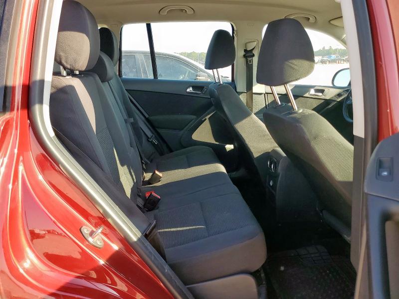 WVGAV7AX5DW019815 - 2013 VOLKSWAGEN TIGUAN S RED photo 11