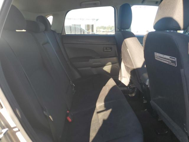 4A4AR3AW0FE038508 - 2015 MITSUBISHI OUTLANDER ES SILVER photo 11