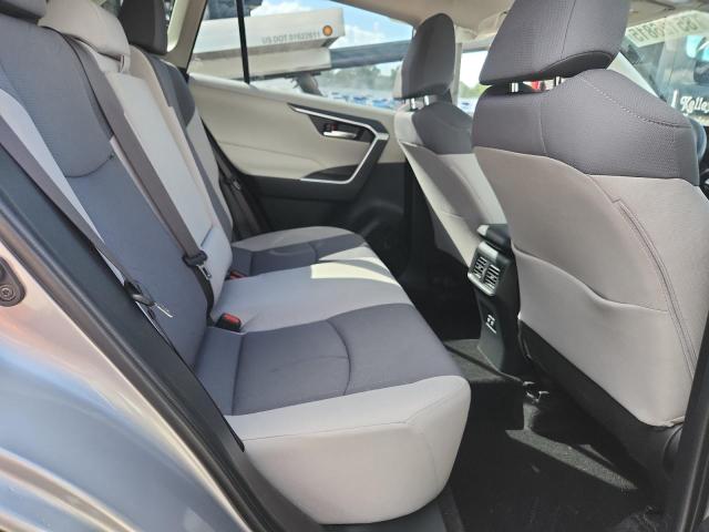 JTMW1RFV8KD010592 - 2019 TOYOTA RAV4 XLE GRAY photo 11