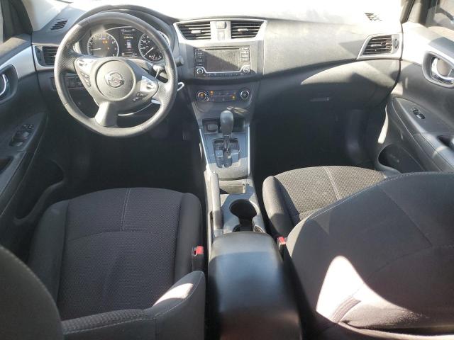 3N1AB7APXJY302523 - 2018 NISSAN SENTRA S 灰色 照片 8