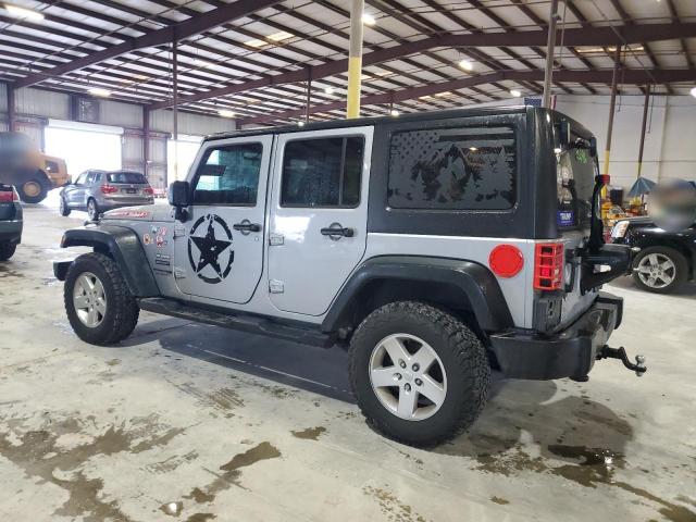 1C4BJWDGXJL878115 - 2018 JEEP WRANGLER U SPORT Күміс фото 2