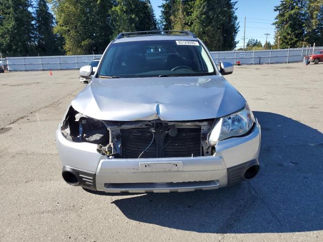 JF2SHADC4CH418581 - 2012 SUBARU FORESTER 2.5X PREMIUM SILVER photo 5