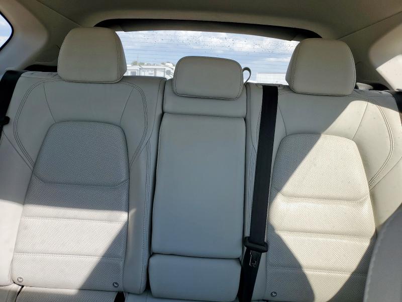 JM3KFADM6L1836475 - 2020 MAZDA CX-5 GRAND TOURING WHITE photo 10