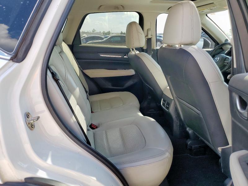 JM3KFADM6L1836475 - 2020 MAZDA CX-5 GRAND TOURING WHITE photo 11