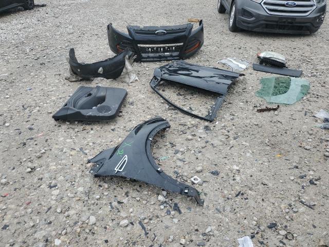 1FMCU0F72GUA33229 - 2016 FORD ESCAPE S 黑色 照片 13